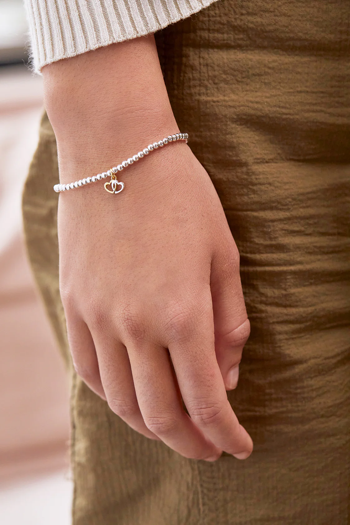 Sienna Beaded Interlinked Heart Charm Bracelet - Image 4