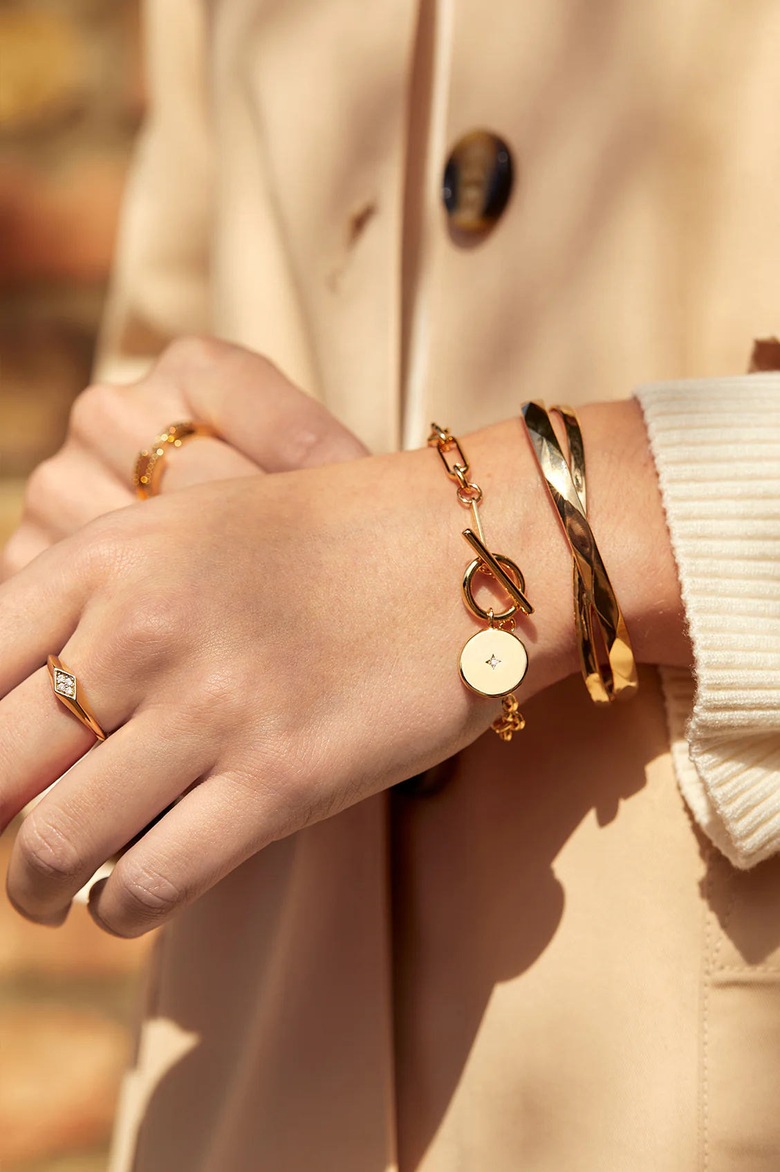 Star Coin T-Bar Bracelet - Image 2