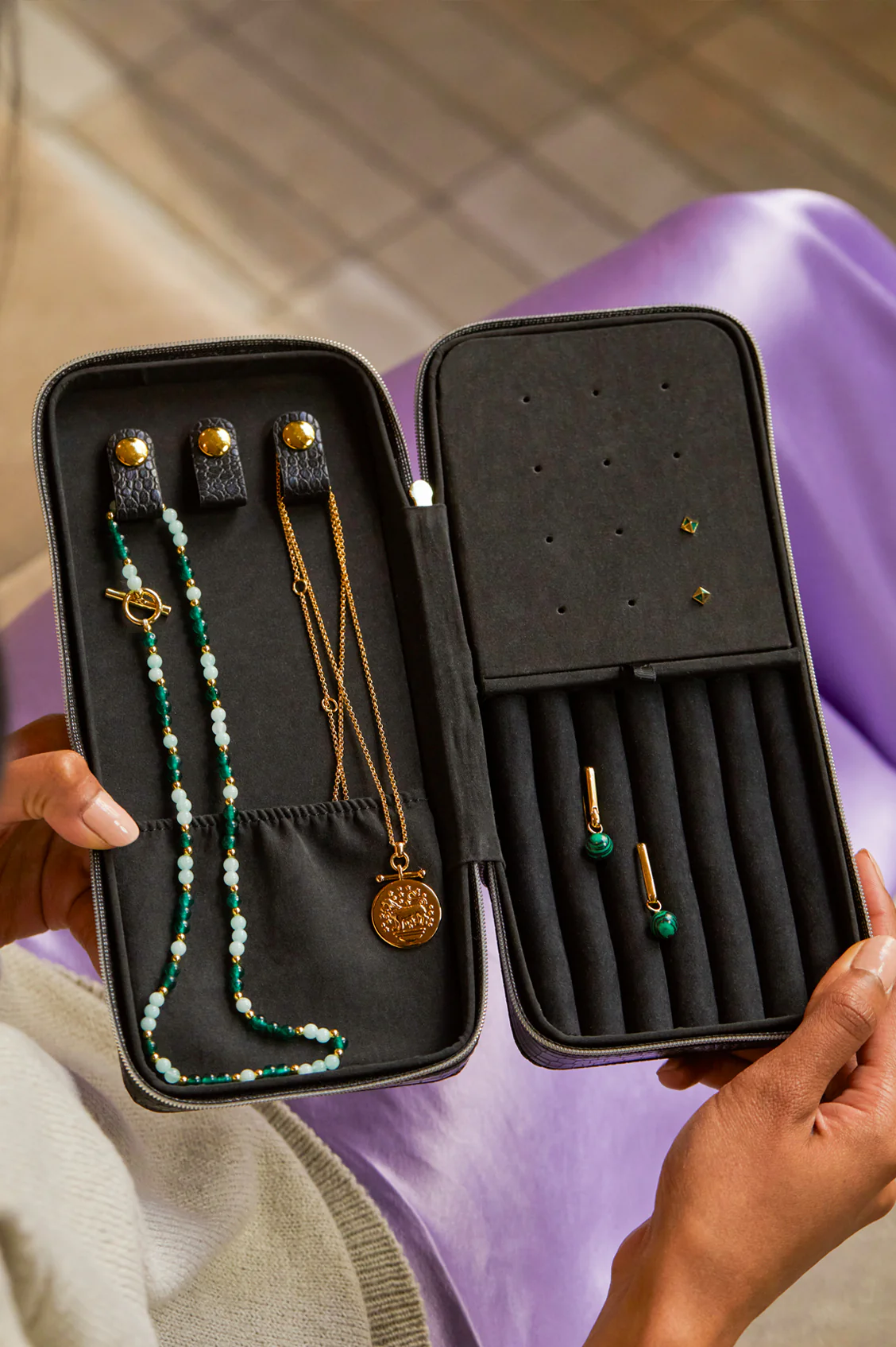 Sleek Necklace Box - Image 2