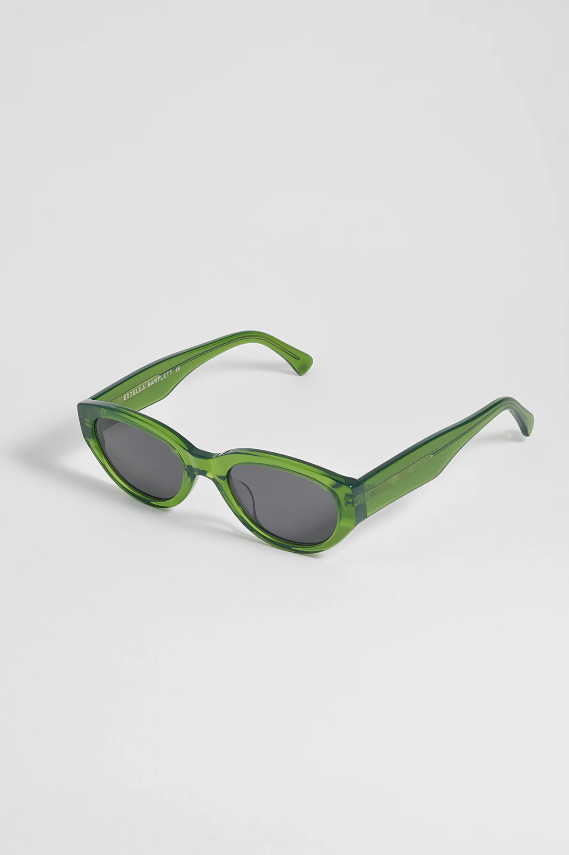 London Transparent Green Oval Women’s Sunglasses - Image 4