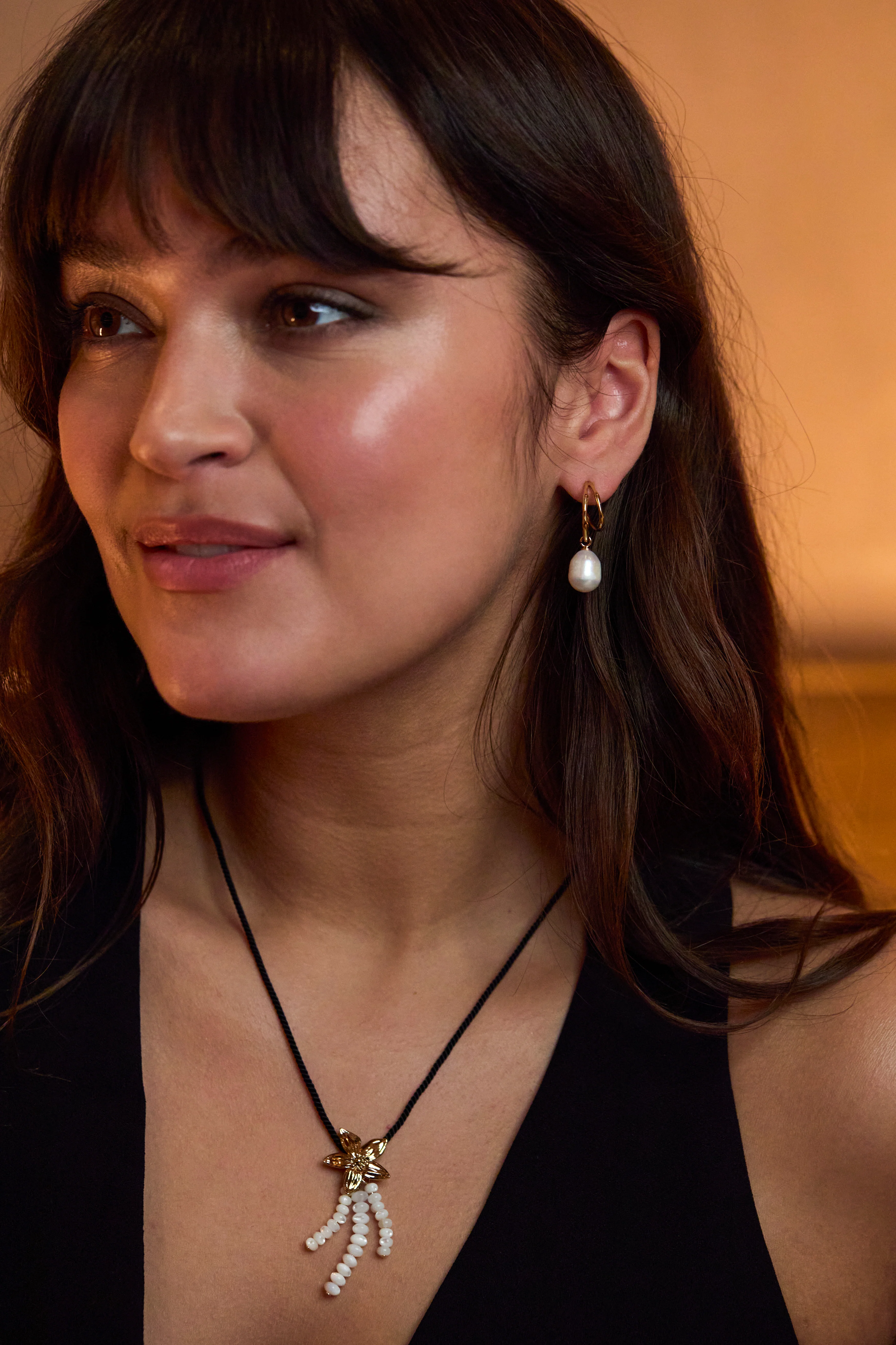 Molton Pearl Double Hoop Earrings - Image 6