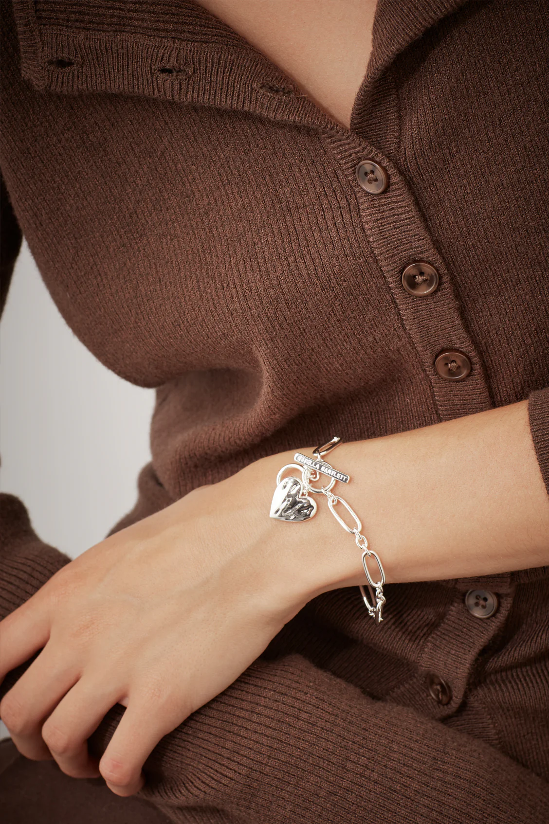 Oversized Molten Heart T-Bar Bracelet - Image 7